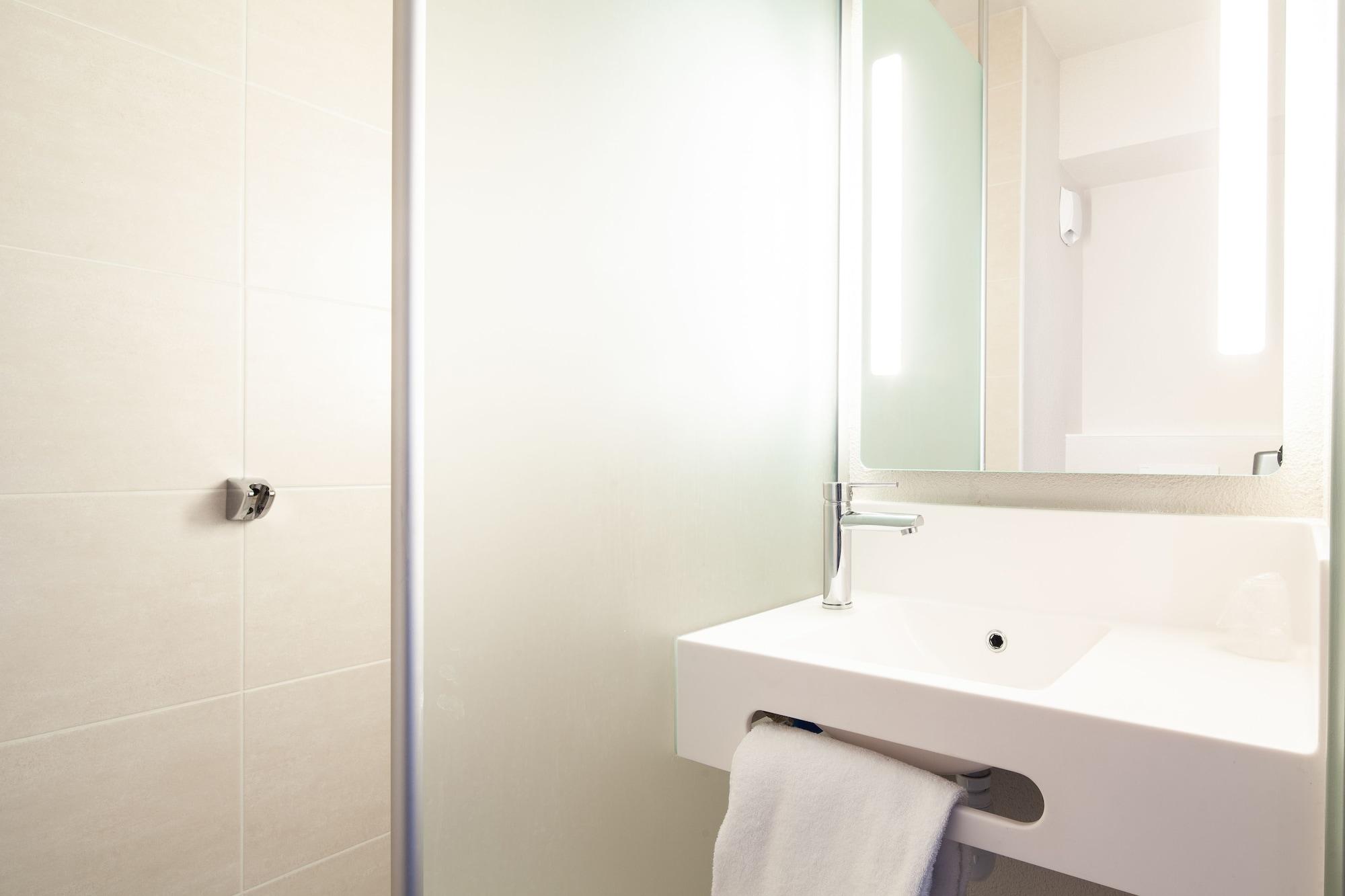 B&B Hotel Meaux Εξωτερικό φωτογραφία